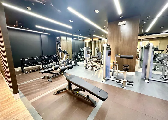 Apartment High Rise With Balcony, Pool, Skygarden, Grand Lobby And Working Lounge 28f Manila