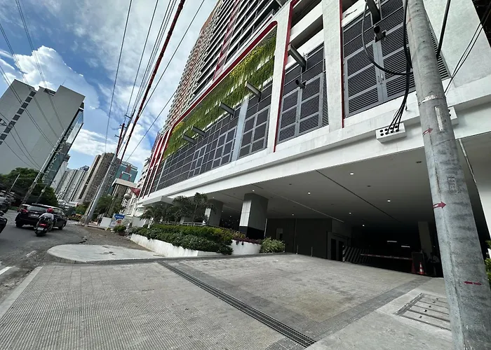 High Rise With Balcony, Pool, Skygarden, Grand Lobby And Working Lounge 28f * Manila
