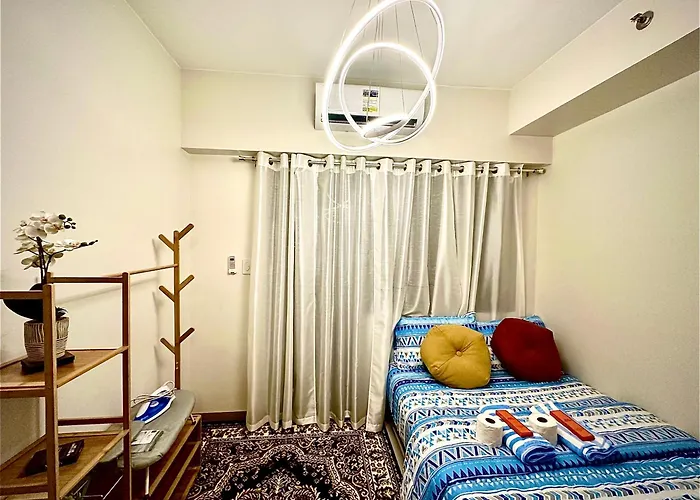 High Rise With Balcony, Pool, Skygarden, Grand Lobby And Working Lounge 28f Apartment